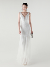 V-neck Sleeveless Sequin Mesh Backless Bridal Dress GM90173