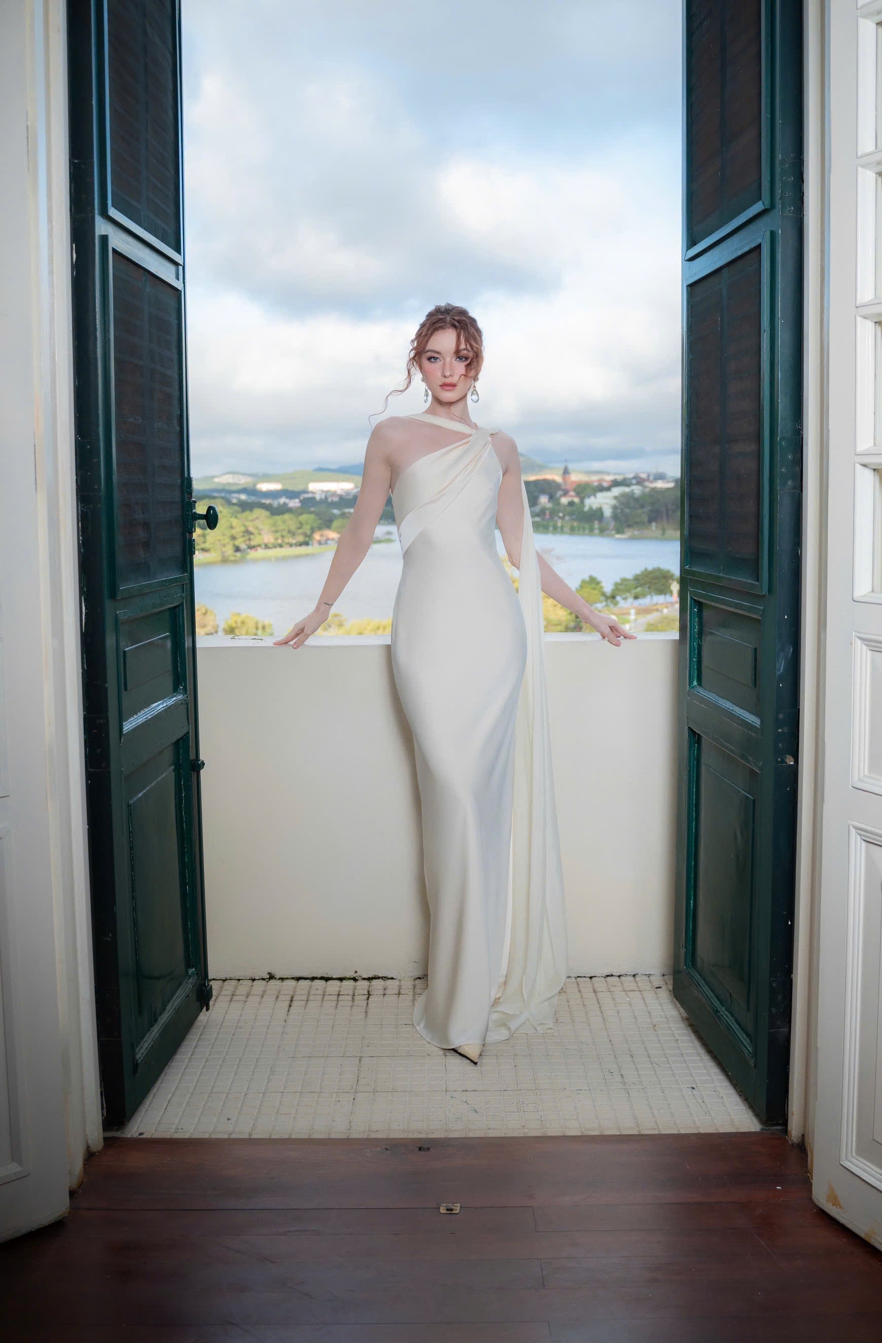 One Shoulder Draped Cape Backless Satin Evening Dress