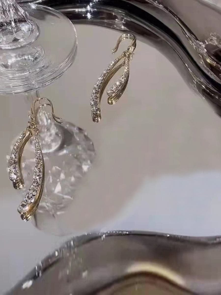 Inlay Stone Fishtail Earrings MSE101036