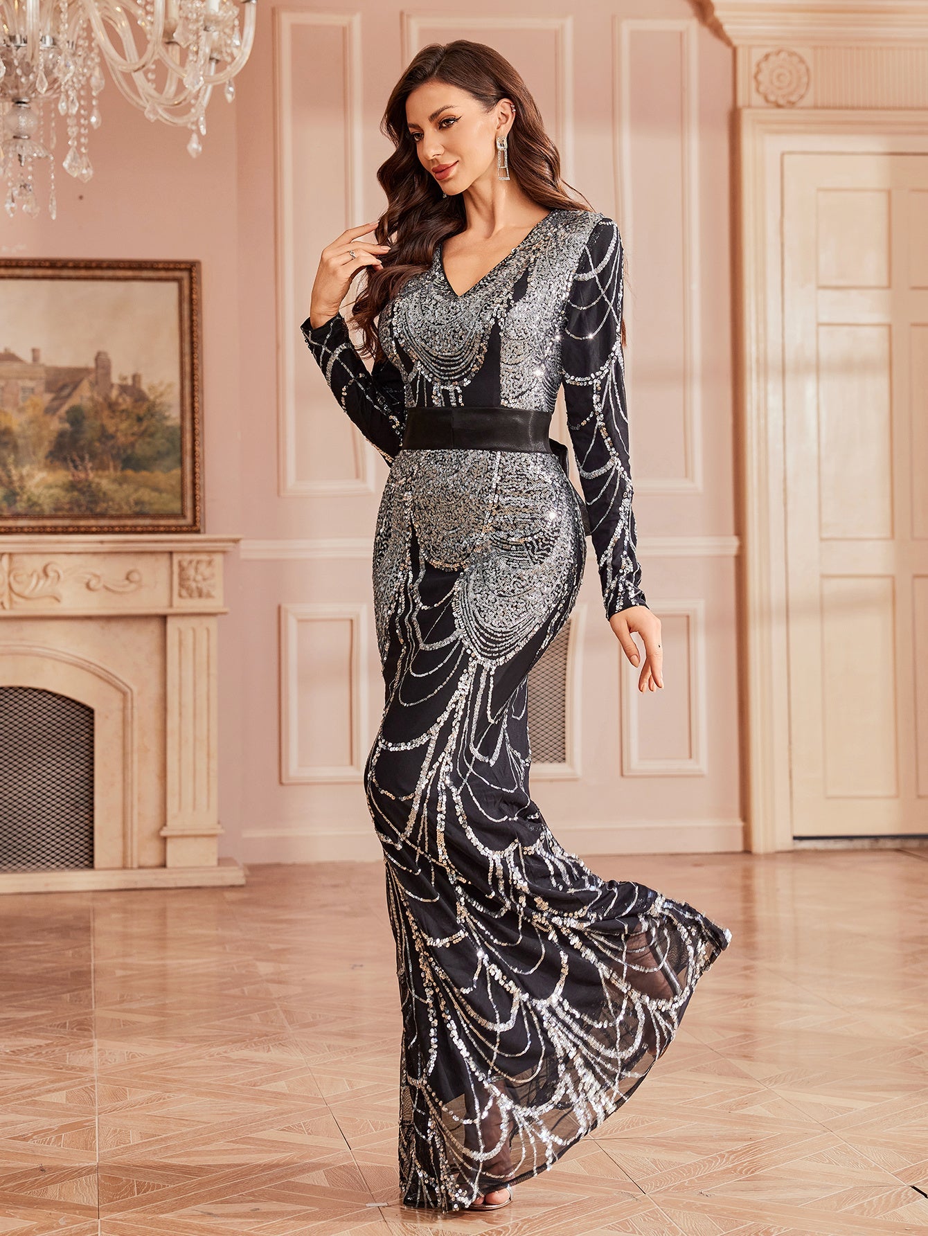 Graphic Sequin Mermaid Long Sleeve Formal Dress GM010181
