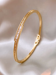Gold-Plated Zircon Inlaid Clasp Bangle MBS0130