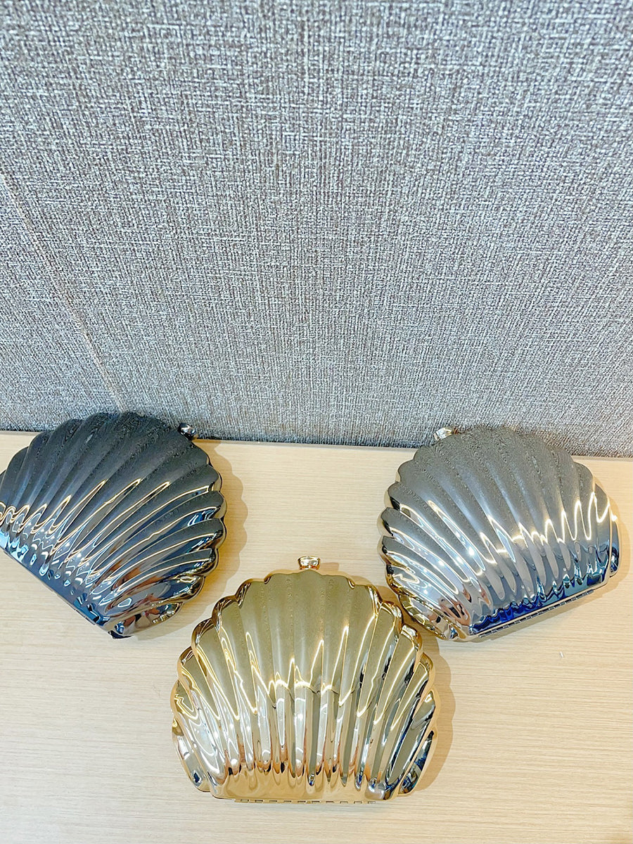 Gold Shell Shaped Clutch Bag MNBF129