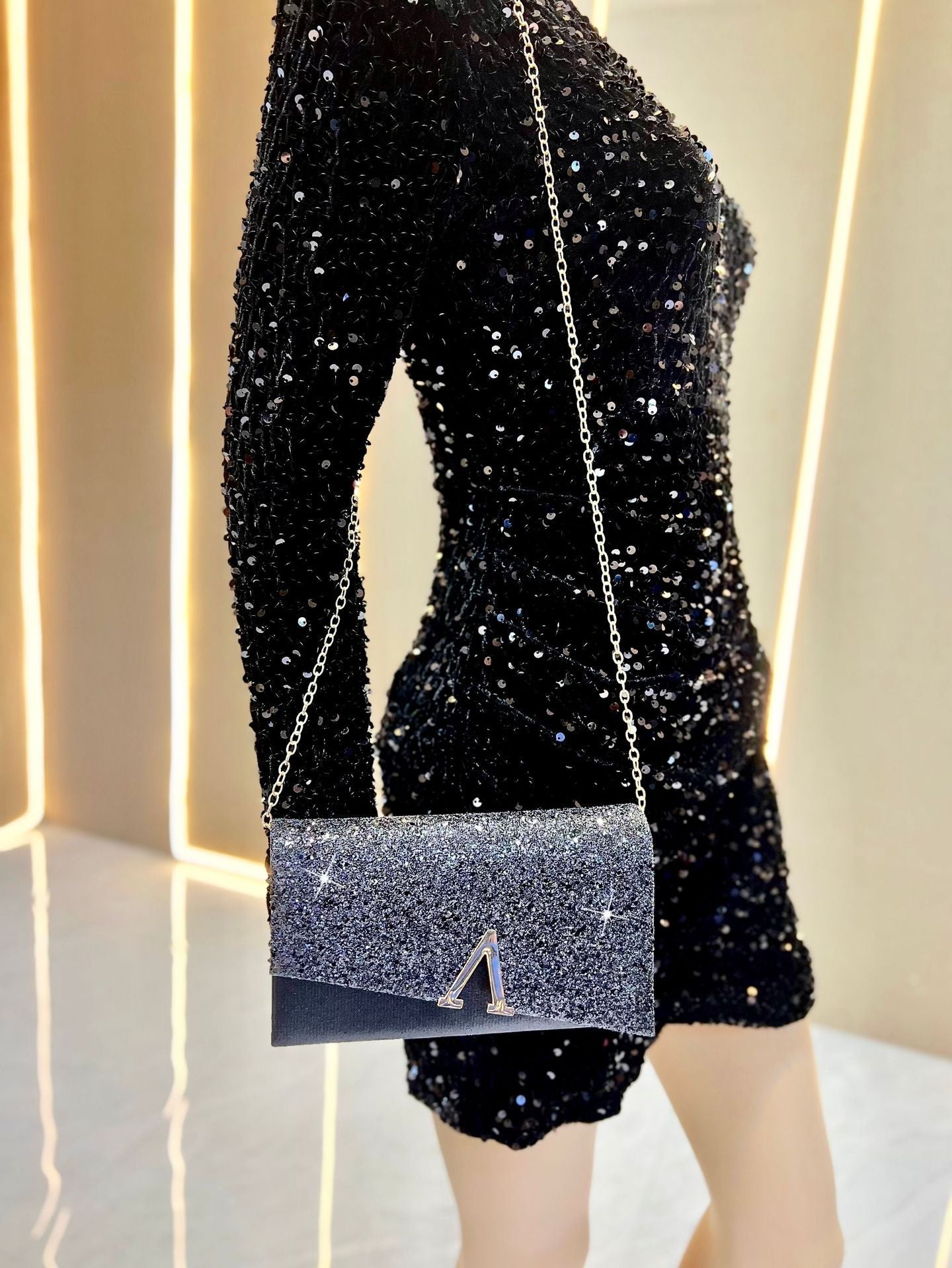 V-Shaped Metal Glitter Clutch MNBF135