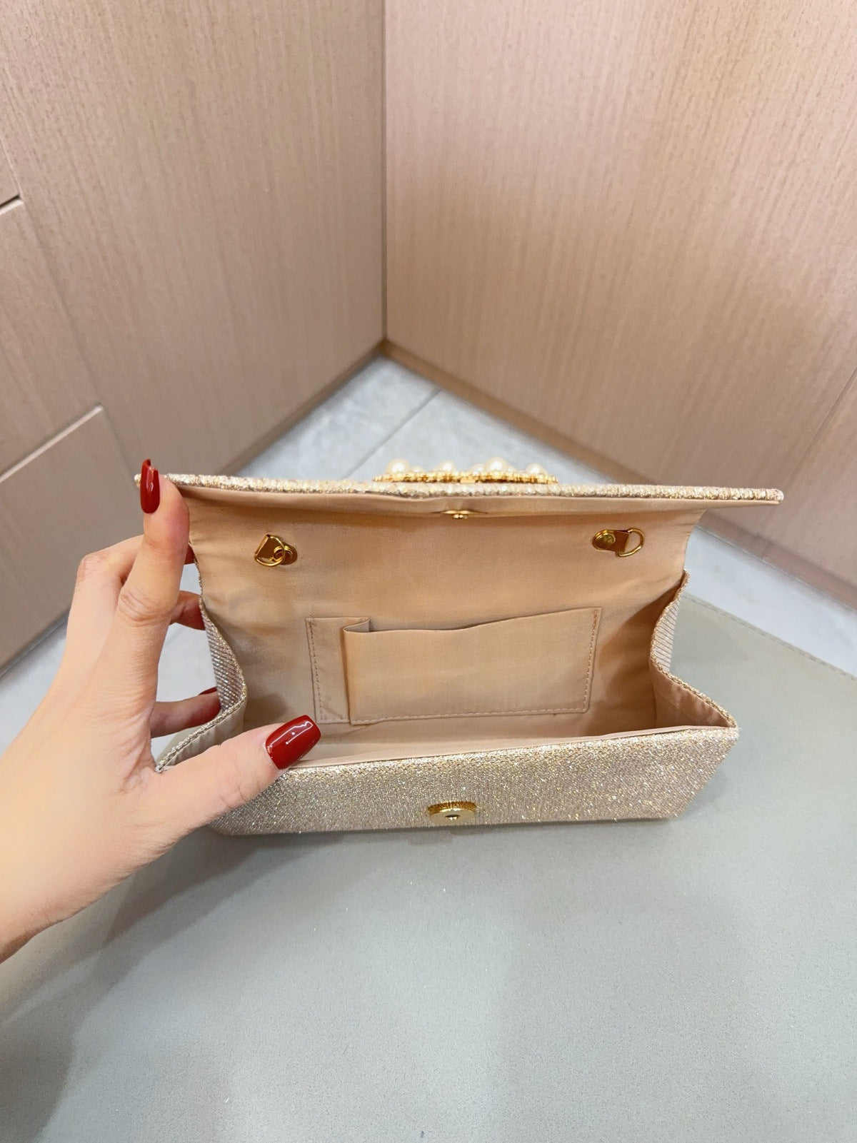 Diagonal Ribbed Pearl Embellishment Clutch  MNBF140