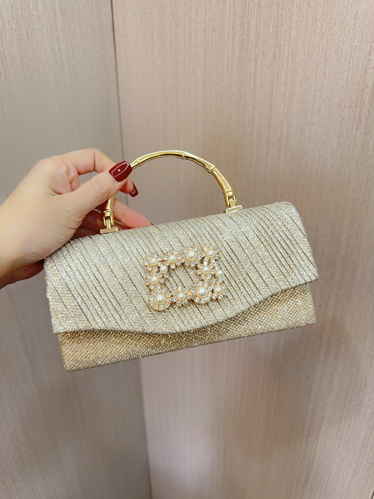 Diagonal Ribbed Pearl Embellishment Clutch  MNBF140