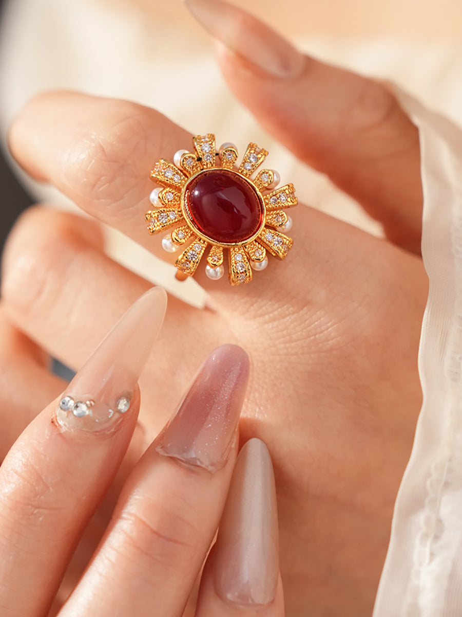 Sunburst Red Crystal & Faux Pearl Ring MOZ1019