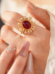 Sunburst Red Crystal & Faux Pearl Ring MOZ1019