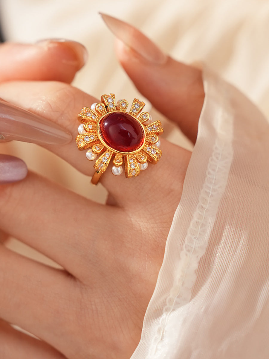 Sunburst Red Crystal & Faux Pearl Ring MOZ1019