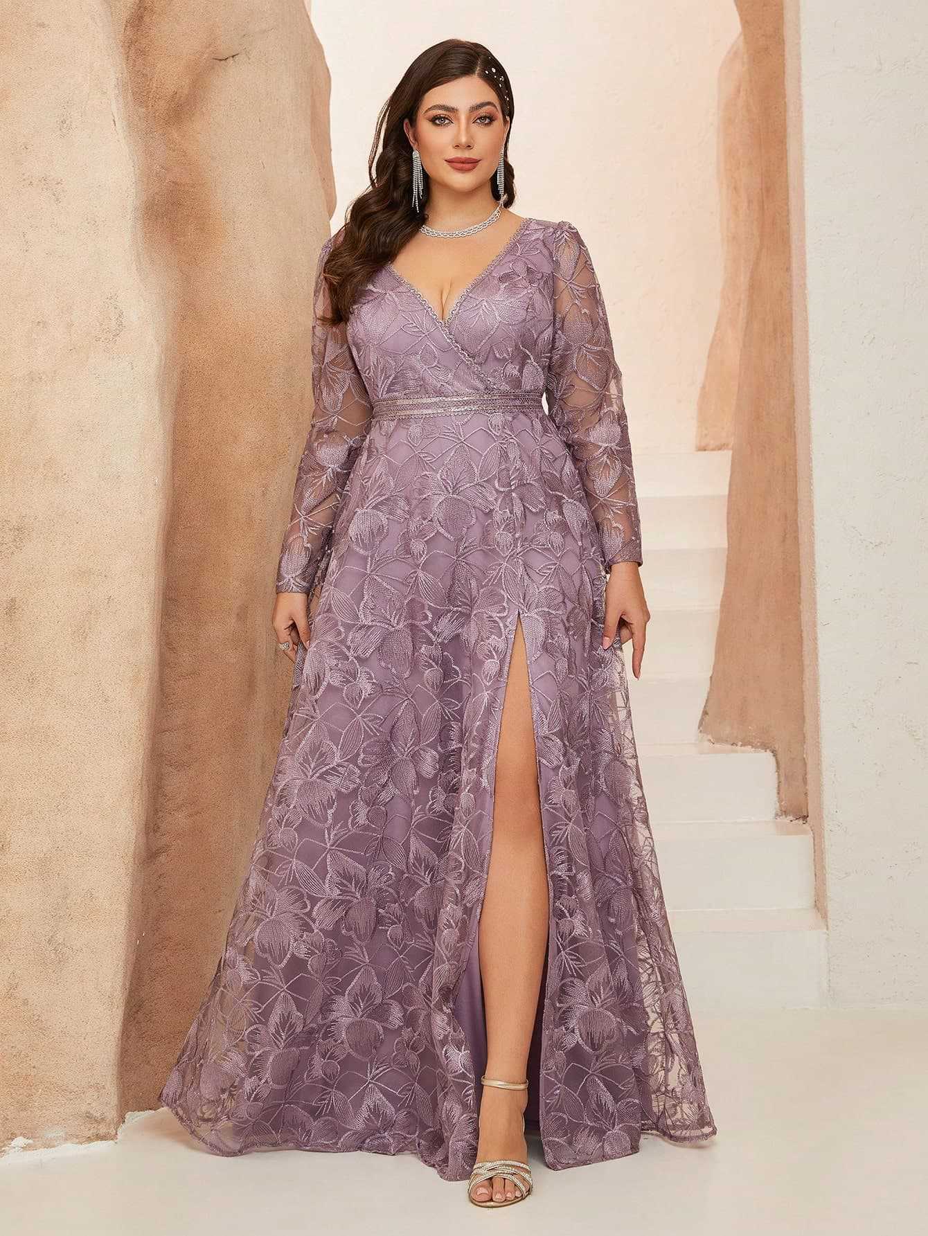 Plus Lavender Floral Lace V-Neck Formal Dress XF251302