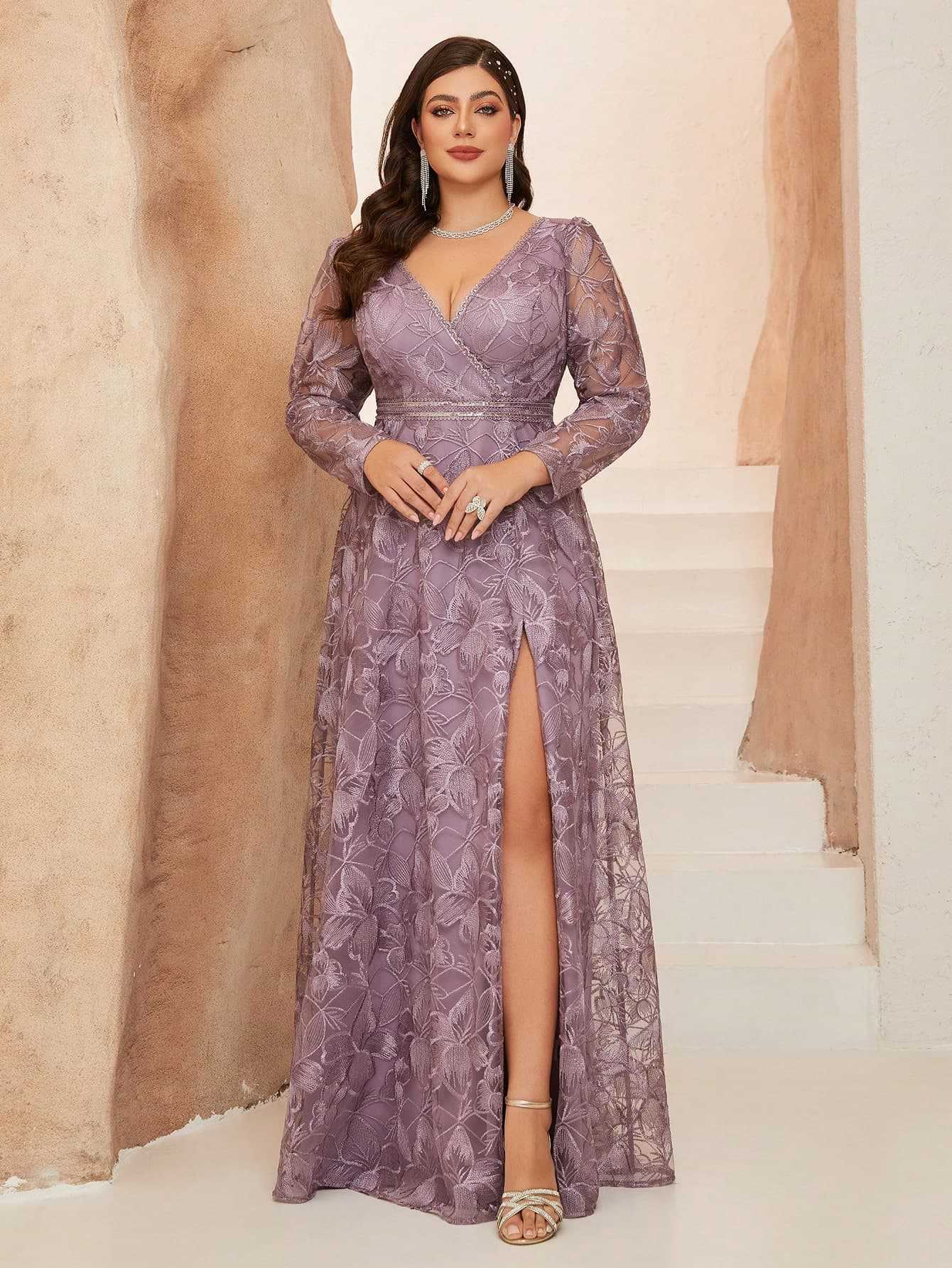 Plus Lavender Floral Lace V-Neck Formal Dress XF251302
